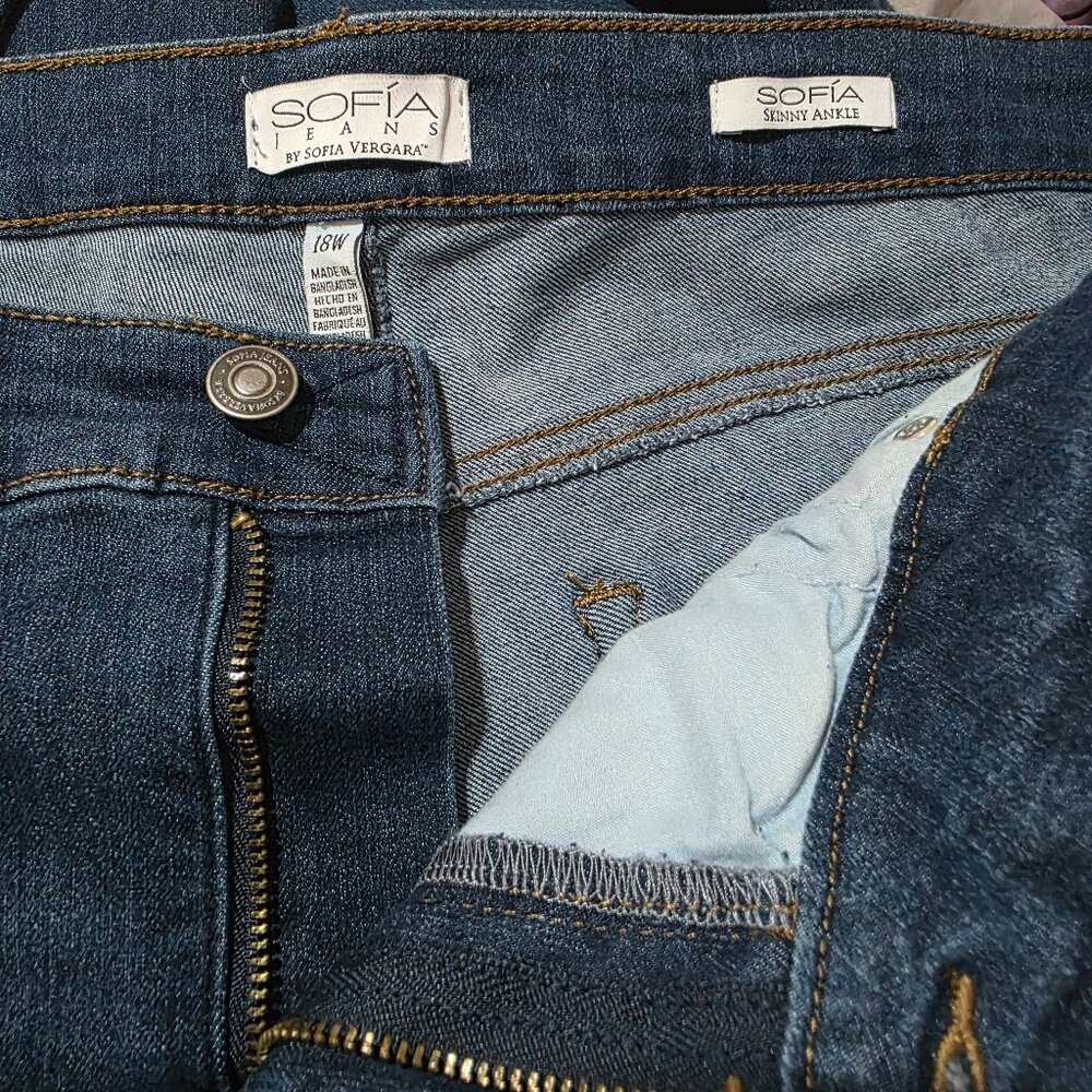 Sofia Vergara Curvy Skinny Ankle High Rise Cropped Jeans Women's Size 18W Blue - Picture 7 of 11
